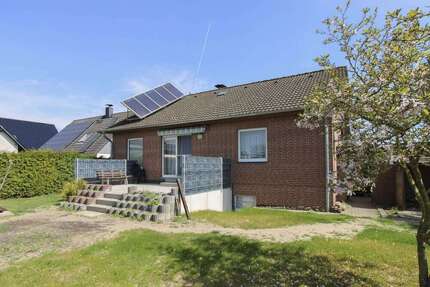 Haus zum Kaufen in Osloß 299.000,00 € 145.24 m²