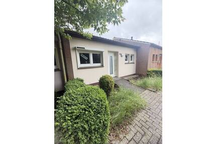 Gemütliches Reihenmittelhaus in ruhiger Lage von Sandkrug zu vermieten-ab sofort - Hatten Sandkrug II