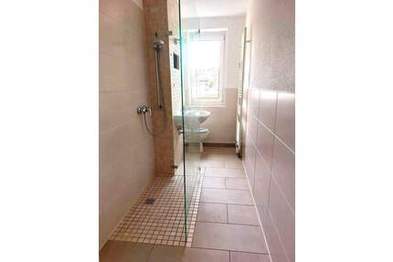 Wohnen im Grünen mit WALK-IN-Dusche - 3R ab sofort frei - Thum