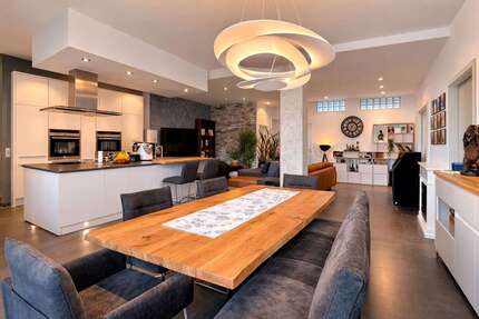 Wohnung zum Mieten in Fellbach 1.800,00 € 138.03 m²