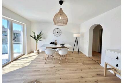 Schöner und moderner 4-Zimmer Wohnung zu verkaufen - Düsseldorf Stadtbezirk 5