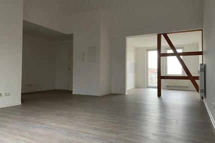 Charmante Dachgeschosswohnung in Weimar - Ideal für Langzeitmieter