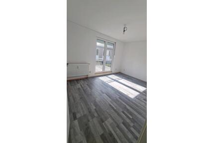 Vermiete 4 Zimmerwohnung Zentral in Lorc 90 qm lichtdurchflutend - Lorch