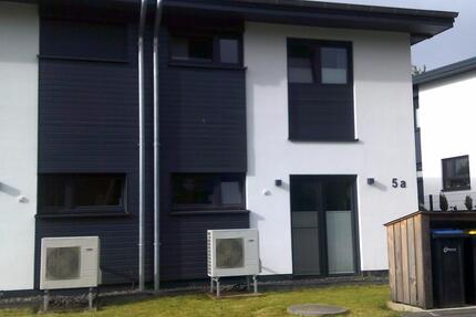 Doppelhaushälfte zu vermieten - 1.400,00&nbsp;EUR Kaltmiete, ca.&nbsp; 140,00&nbsp;m&sup2; in Simmerath (PLZ: 52152)