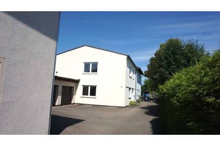 Ruhig gelegenes Reiheneckhaus in Regensburg-Burgweinting