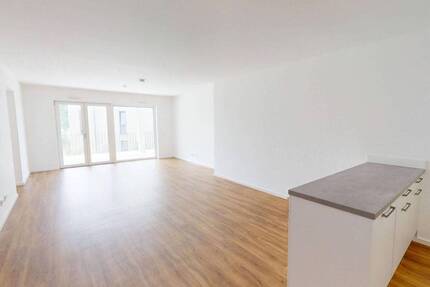 Modernität und Design: Lichtdurchflutete 3-Zimmer-Wohnung mit großem BALKON, EBK und 2 Bädern - Friedrichsdorf Seulberg