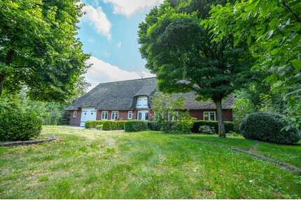 Haus zum Kaufen in Langenhorn 790.000,00 € 174 m²
