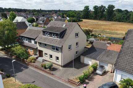 Haus zum Kaufen in Dormagen 520.000,00 € 221.79 m²