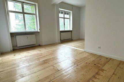 Charmante, kernsanierte Altbauwohnung mit zwei Balkonen im Offenbacher Westend - Offenbach am Main