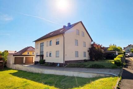 Dreifamilienhaus als Renditeobjekt oder als Mehrgenerationenhaus - Vilseck