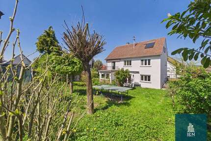 Haus zum Kaufen in Erdmannhausen 699.000,00 € 170 m²