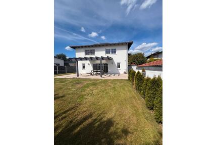 Einfamilienhaus zur Miete - 1.600,00&nbsp;EUR Kaltmiete, ca.&nbsp; 169,00&nbsp;m&sup2; in Aicha vorm Wald (PLZ: 94529)