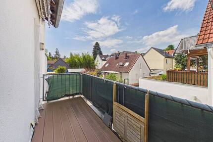 Ruhige Lage in Mainz Laubenheim mit Terrasse, Balkon und eigener Garage