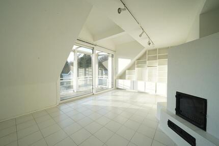 Großzügige Dachgeschosswohnung, direkt am Königsforst - Köln Kalk