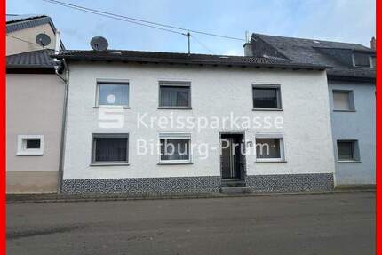 Einfamilienhaus mit Nebengebäude - Bitburg Matzen