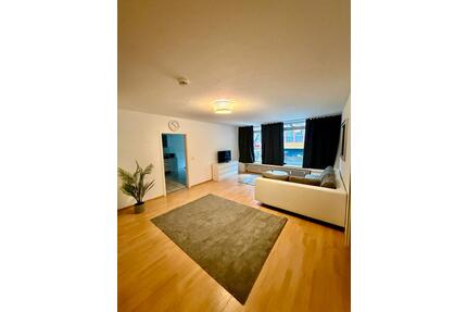 Schöne Wohnung im Herzen von Düsseldorf mit Platz für 5 Personen