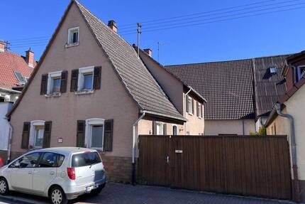 1-Fam.-Haus mit Hof und Scheune in Edingen-Neckarhausen - 100-4053