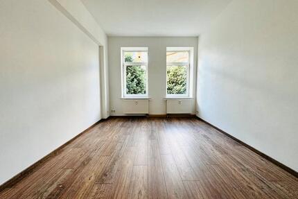 2-Raum-Wohnung mit Balkon Terrasse +++ WG geeignet +++ Leipzig Dölitz-Dösen