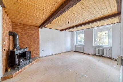 Altbauwohnung mit Kamin & Gartenblick in Lichterfelde-West (Souterrain, sanierungsbedürftig) - Berlin