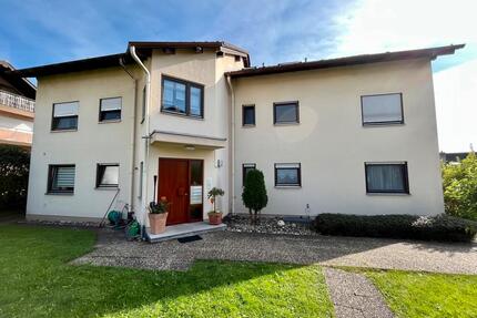 Helle 3 Zimmer EG-Wohnung mit Terrasse & Einbauküche in Oberrot