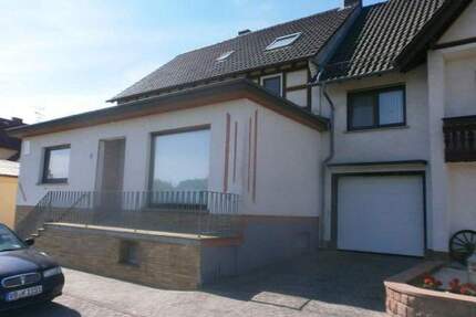 Sich selbst bezahlendes Haus - 259.000,00&nbsp;EUR Kaufpreis, ca.&nbsp; 300,00&nbsp;m&sup2;&nbsp;Wohnfl&auml;che in Herbstein (PLZ: 36358) Schlechtenwegen