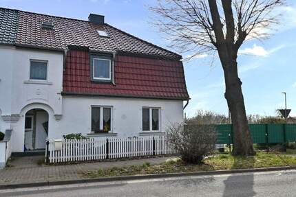 Attraktive Doppelhaushälfte mit Gartenidylle und modernem Wohnkomfort - Möckern