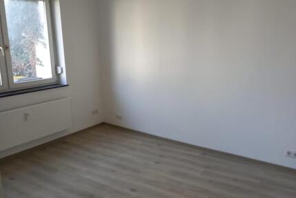 Gemütliche Erdgeschoßwohnung, sofort , Kassel- Kirchditmold, - Pohlheim