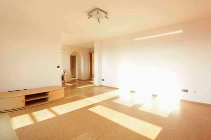 Wohnung zum Kaufen in Würzburg 275.000,00 € 89.03 m²