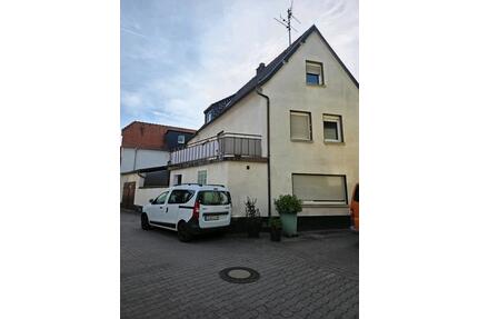 Zu vermieten Haus Grosskarlbach 5 Z, Küche, WC Dusche Hof 100qm - Gerolsheim