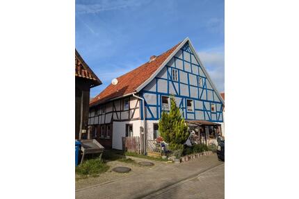 Haus mit Scheune und Garten von privat in ruhiger Lage - Eime