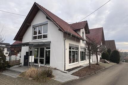 Tolle Räumlichkeiten zur vielseitigen Nutzung in ländlicher Lage - Backnang