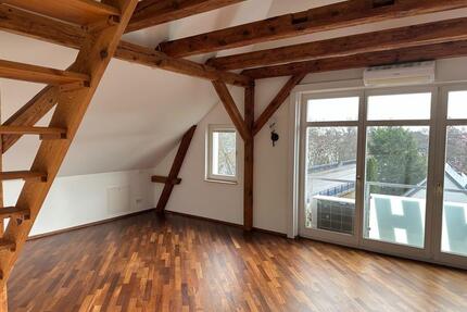 Großzügige 4-Zimmer-Wohnung mit Loft und Holzbalkendecken - Potsdam Krampnitz