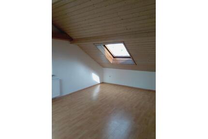 Sofort beziehbare 2-Zi.-DG-Whg. Pfullendorf