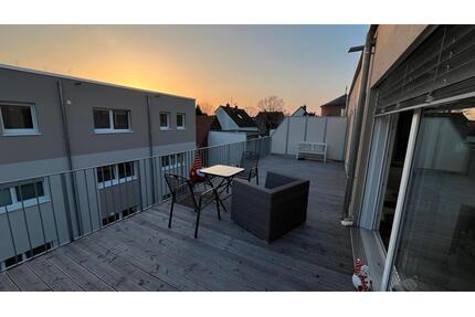 Exklusives Penthouse im Neubau-Siedlung mit Terasse und EBK. - Hainburg