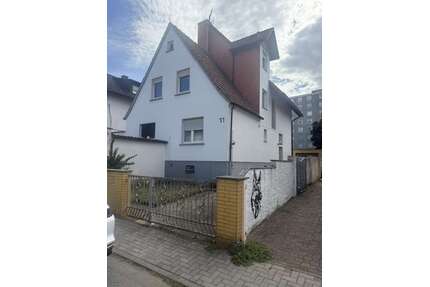 Haus zum Kaufen in Rodenbach 395.000,00 € 202 m²