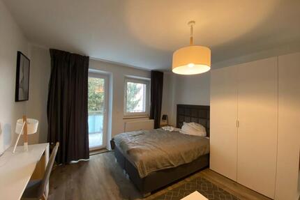 Möbliert und schön! Frisch sanierte und voll möblierte 1-Zimmer-Wohnung in zentraler Lage - München Pasing-Obermenzing