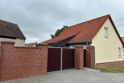 Altbauhaus mit Scheune in Elbnähe (Niegripp) - Burg