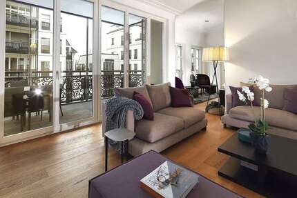 Wohnung zum Kaufen in Düsseldorf 2.375.000,00 € 127.03 m²