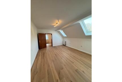 Nalbach Obergeschosswohnung 3 ZKB 110qm Garage Balkon - Merzig