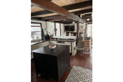 Haus zum Kaufen in Flensburg 290.000,00 € 209 m²