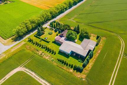 Haus zum Kaufen in Deyelsdorf 349.000,00 € 200 m²