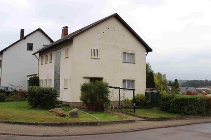 Lage,Lage, Lage: Freistehendes EFH - renovierungsbedürftig - Sankt Ingbert