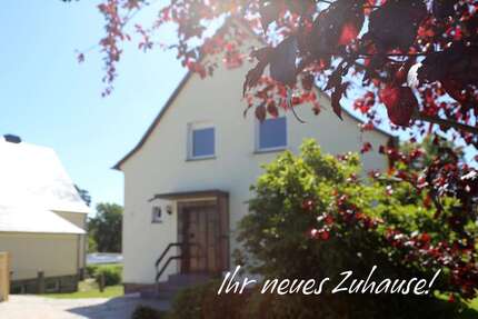 Haus zum Mieten in LichtensteinSachsen 1.300,00 € 110.6 m² - Lichtenstein/Sachsen
