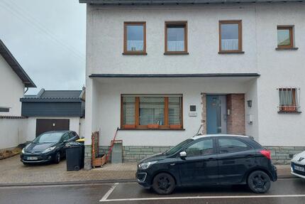 Wohnung Haus - 298.000,00&nbsp;EUR Kaufpreis, ca.&nbsp; 133,00&nbsp;m&sup2; in Andernach (PLZ: 56626)