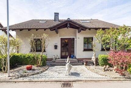 Familienfreundliches Einfamilienhaus in ruhiger Lage von Arnsberg-Müschede! - Arnsberg / Müschede