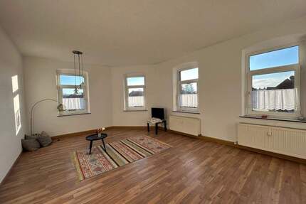 Geräumige, helle 4-Zimmer-Wohnung mit EBK in Ostritz