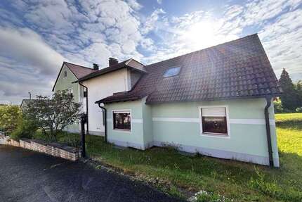 Haus zum Kaufen in Nürnberg 525.000,00 € 246.81 m²