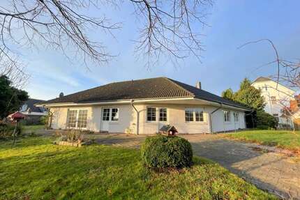 Haus zum Mieten in Gelting 1.450,00 € 168 m²