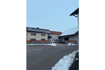 Gepflegtes 1-2-Familienhaus,Nebengebäude,landw.Hofstelle - Nennslingen