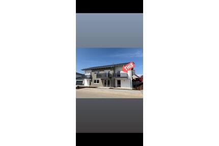 NEUBAU + ERSTBEZUG schöne 2 Zimmer 50qm Wohnung mit Balkon Roding